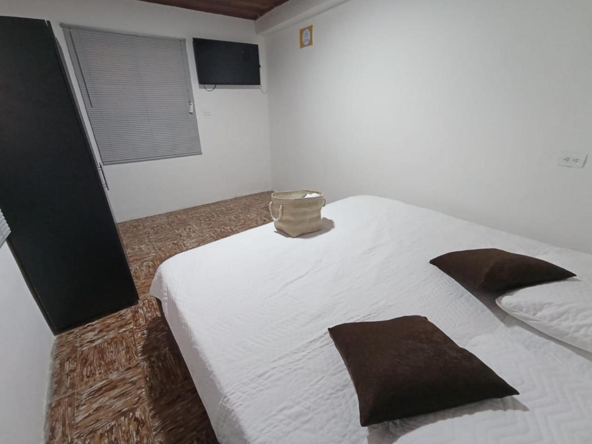 Komodo Alojamiento- Hostal Autoservicio - Ubicado Muy Cerca Al Centro Historico -Habitaciones Con Bano Privado, Wifi , Cama 2X2 Popayan Dış mekan fotoğraf